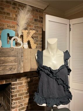 MAEVE by Anthropologie navy blue cropped Ruffled tank top size large